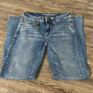 NWOT AEO Straight Leg Jeans